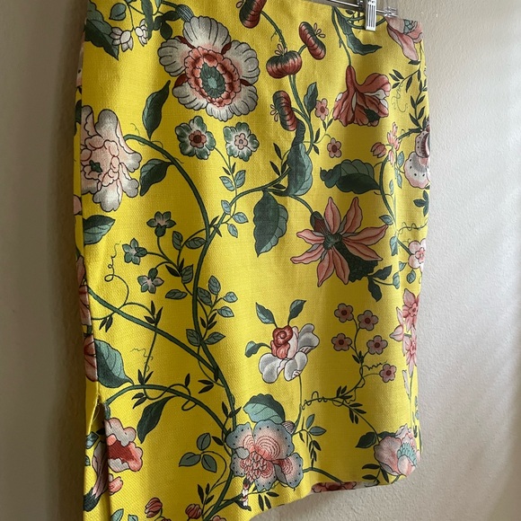LOFT Yellow Floral Skirt Size 14 - Picture 2 of 7